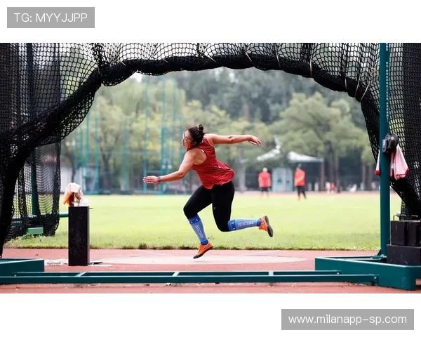 中国田径队新周期备战升级多项训练更科学，中国田径队训练视频