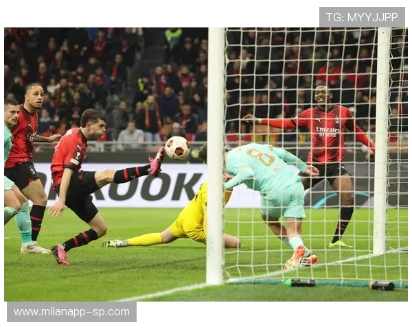 吉鲁补射门前抢点AC米兰再下一城