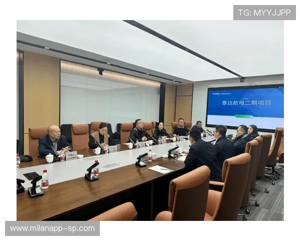 “青训+产业+文化”多产业融合新生态在行业中不断拓展，产业融合与产业多元化